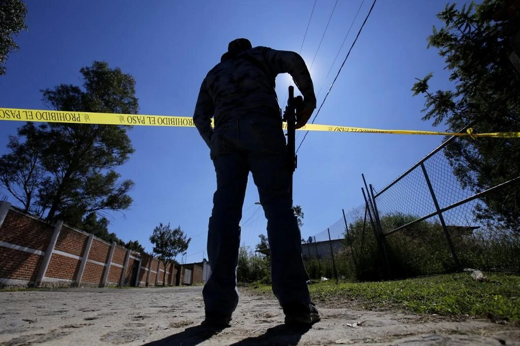 50 bodies unearthed from Mexican mass grave