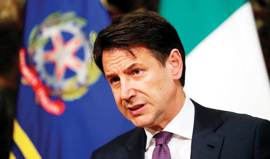 Italy mulls $1.1bn rescue for ailing bank Pop Bari