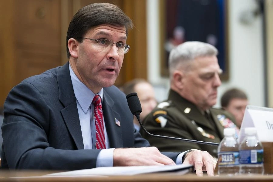 Pentagon chief urges Iraq to stop attacks on bases housing US forces