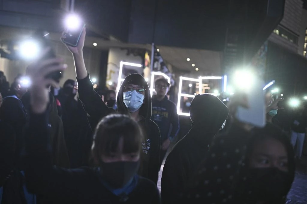“We can celebrate later”: Hong Kongers pen Christmas cards to protesters