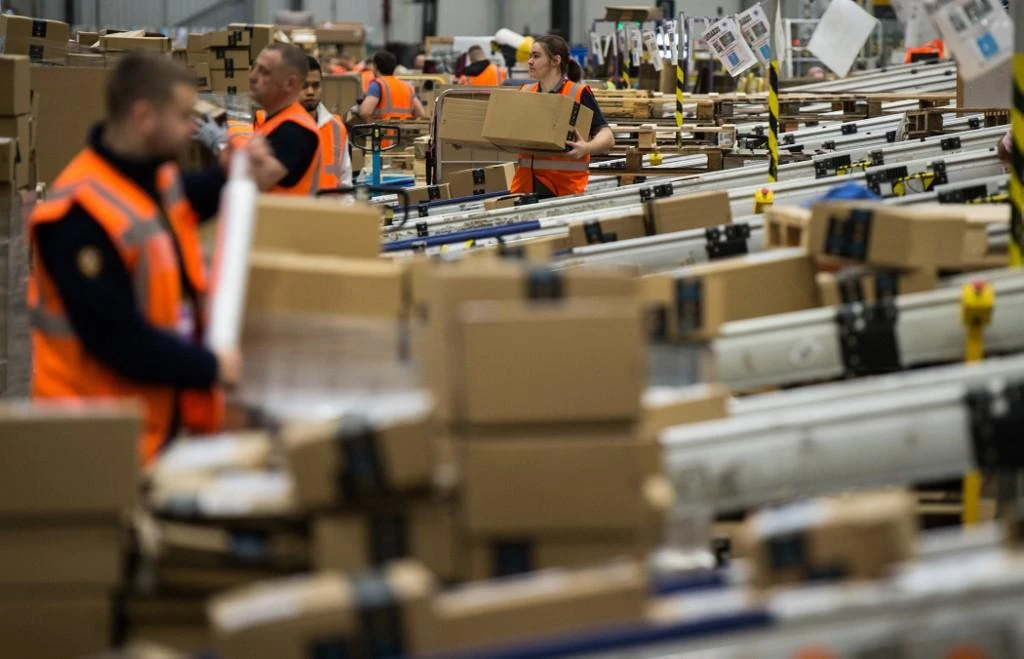 Britain’s labor market has stayed strong even as the economy slowed following the 2016 referendum vote. (AFP)