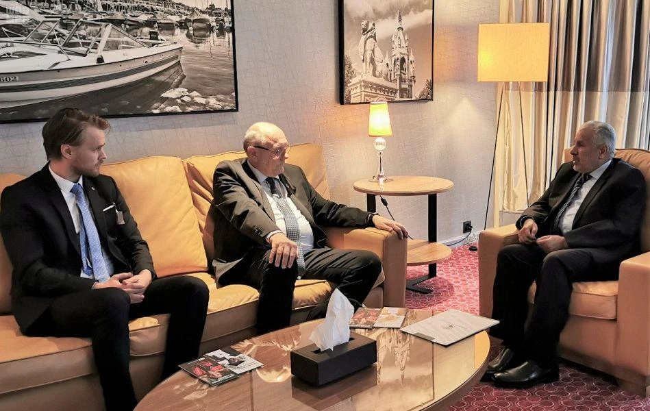 General Supervisor of the King Salman Humanitarian and Relief Center (KSRelief) Dr. Abdullah Al-Rabeeah met Executive Director of Finn Church Aid Jouni Hemberg in Geneva on Monday. (SPA)