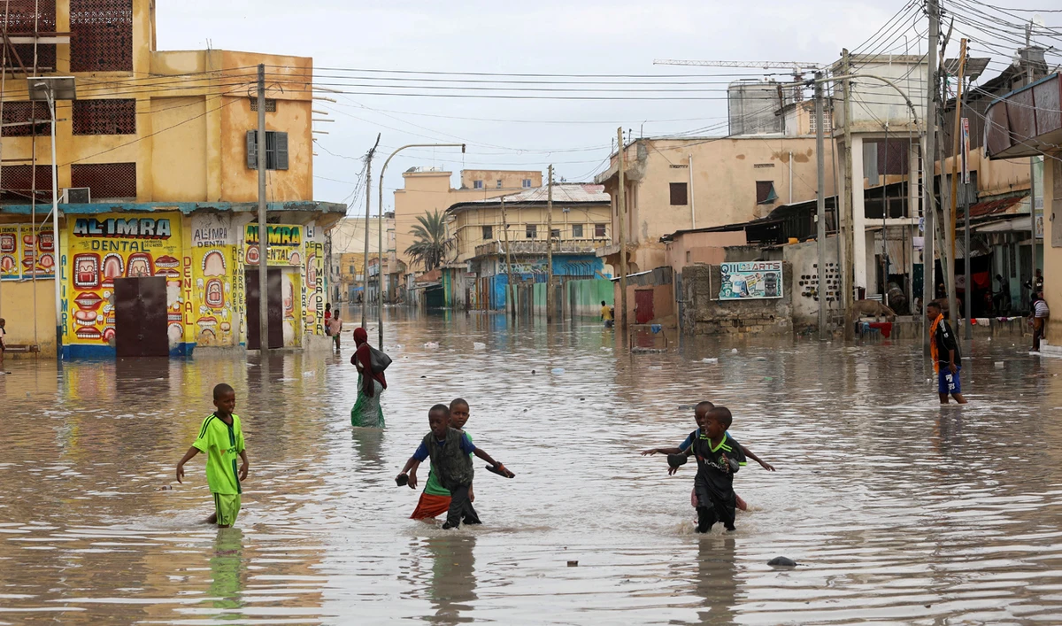 180,000 people fled the fast-rising waters in Somalia’s worst floods in memory. (File/Reuters)