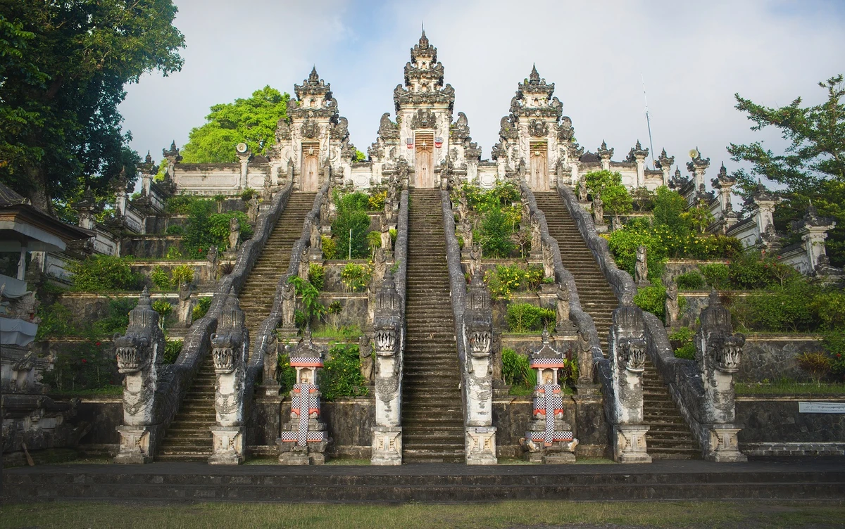 Around 90 percent of the locals in Bali practice Hinduism, unlike the rest of Muslim-dominated Indonesia. (Shutterstock)