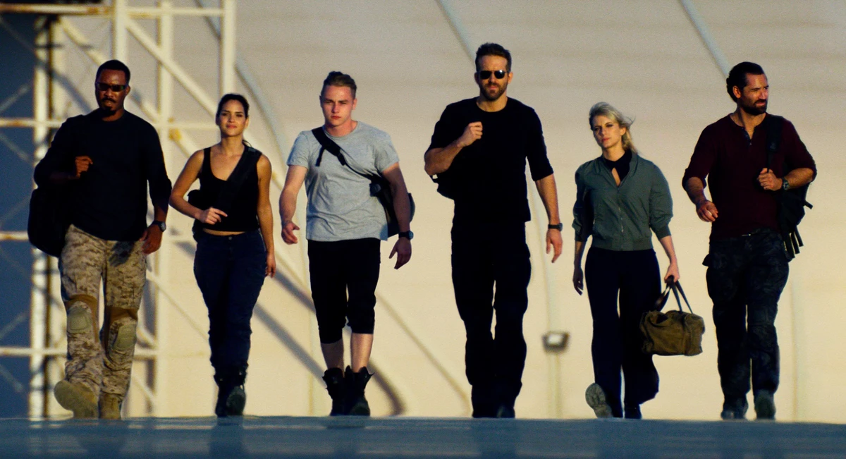 ‘6 Underground’: A dumb, thrilling adrenaline rush
