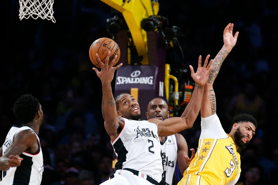 Leonard leads Clippers over Lakers, 76ers impress with win over Bucks