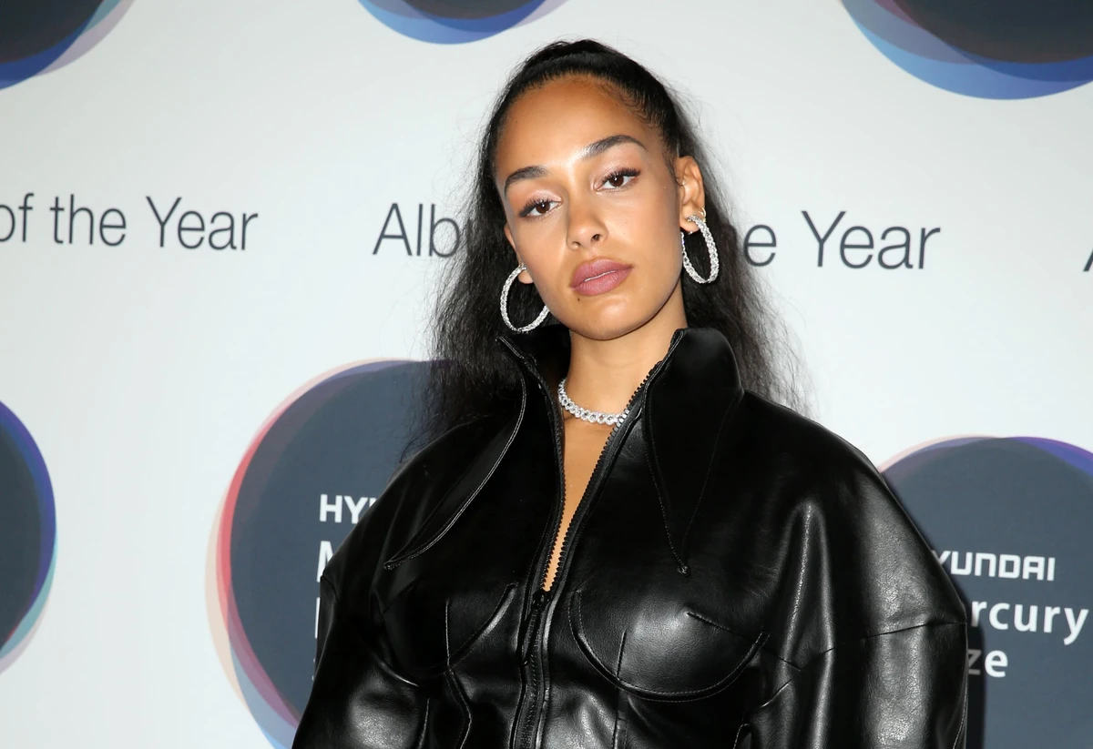 British singer Jorja Smith wows fans in Dubai