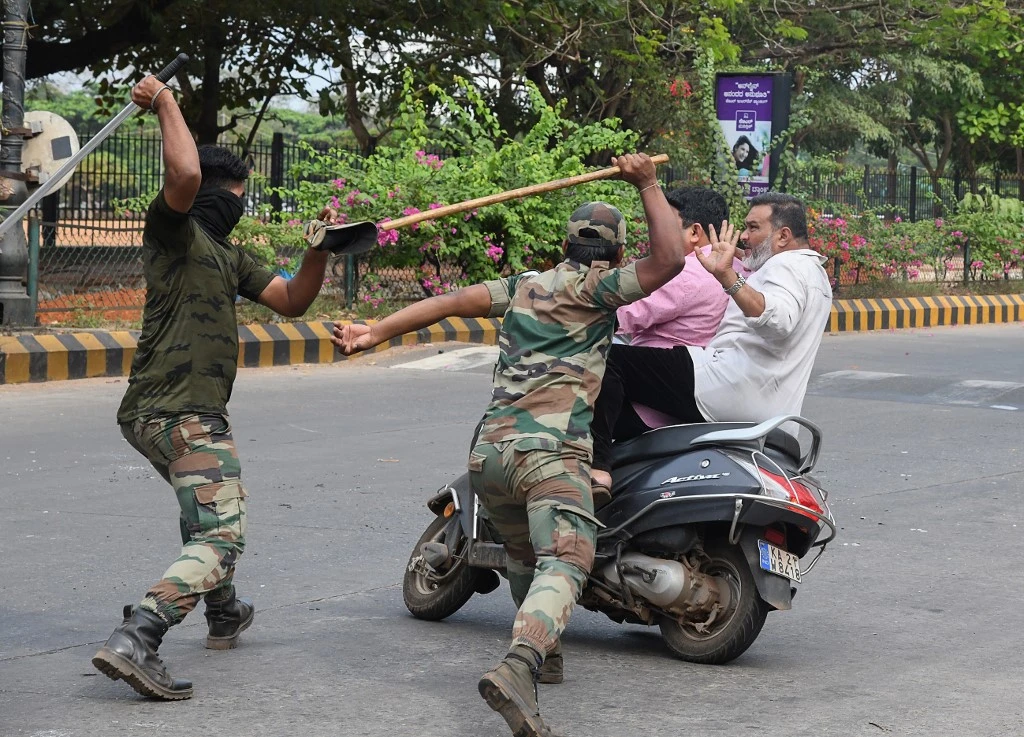 India’s police personnel have been accused of committing violence in dispersing those protesting against the citizenship law. (AFP)