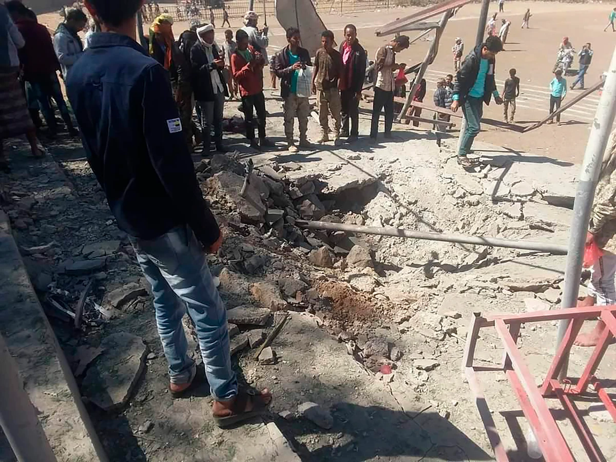 Missile attack kills 10 at military parade in Yemen’s south
