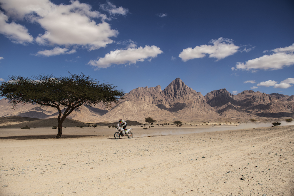 The second stage of the Dakar Rally wound its way from Al-Wajh to Neom on Monday. (Supplied: Dakar Rally)
