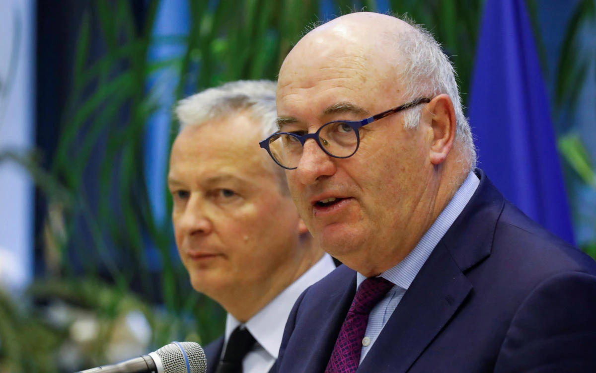French Finance Minister Bruno Le Maire and European Trade Commissioner Phil Hogan attend a joint news conference after a meeting at the Bercy Finance Ministry in Paris, France, January 7, 2020. (Reuters)