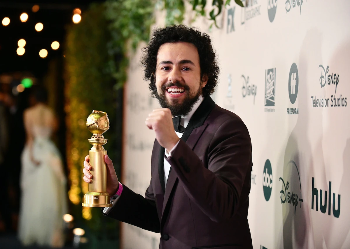 Ramy Youssef shares security struggles of leaving LAX airport with Golden Globe