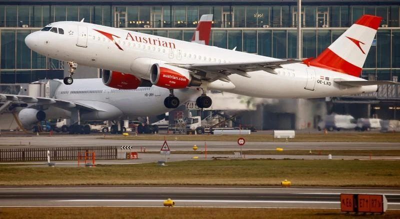 Lufthansa, Austrian Airlines cancel Tehran flights