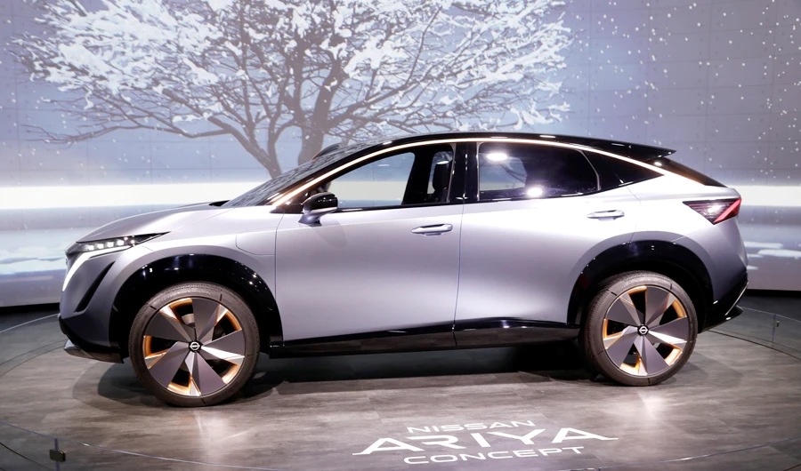 Soaring SUV sales keep carmakers on collision course with climate policy