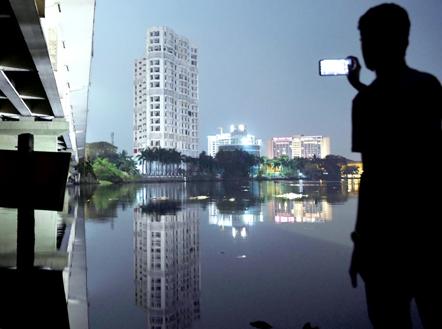India blows up luxury high rises over environmental violations