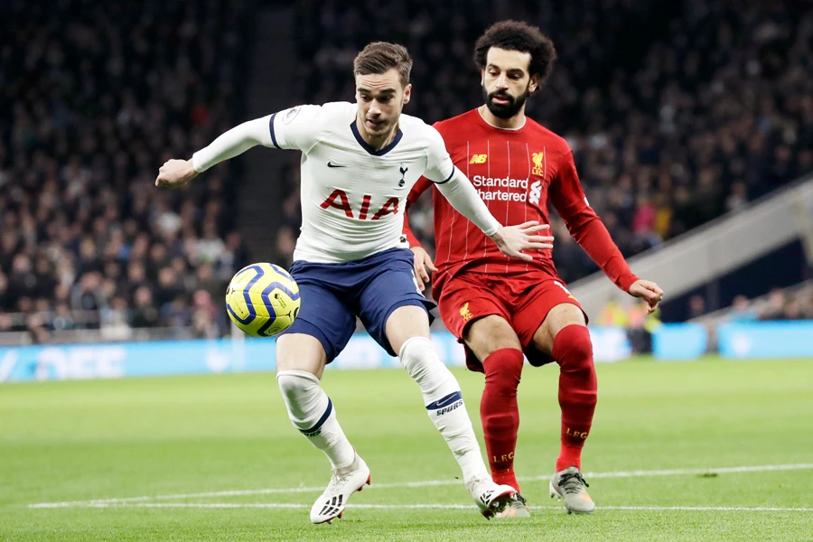Firmino fires ruthless Liverpool 16 points clear