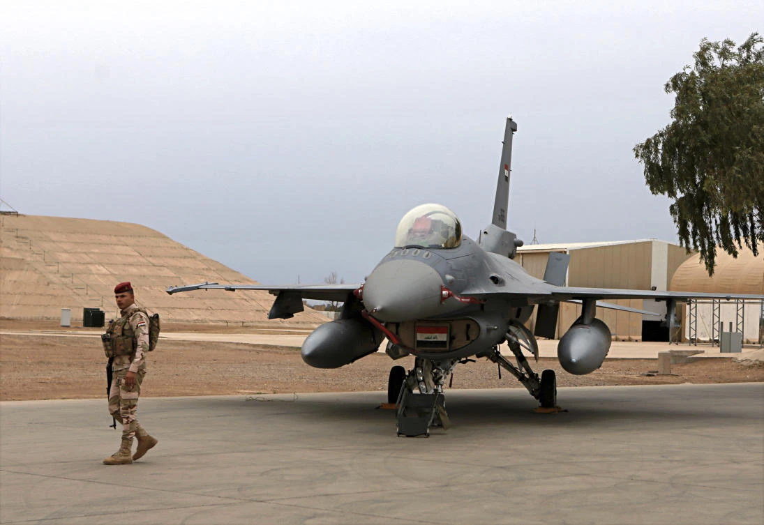 Four Iraqi servicemen wounded by rocket attack on air base