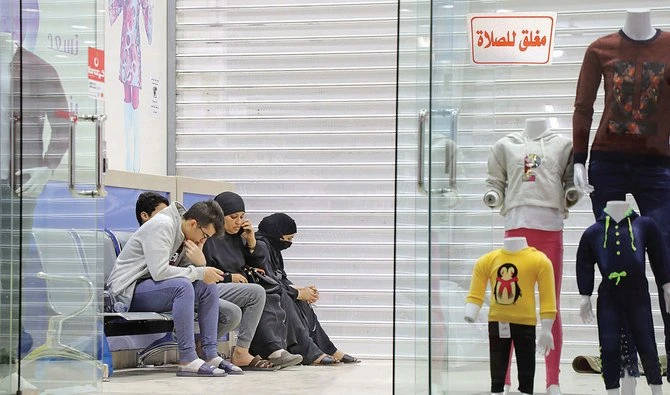 Saudi Arabia recently announced allowing commercial activities to function for 24 hours. But the custom of shops closing during prayer times, five times a day, remains a key issue among wider sections of society. (AN Photo/Ahmad Mahmoud)