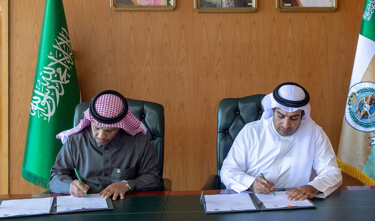 Saudi officials sign deal to boost local jobs in National Guard