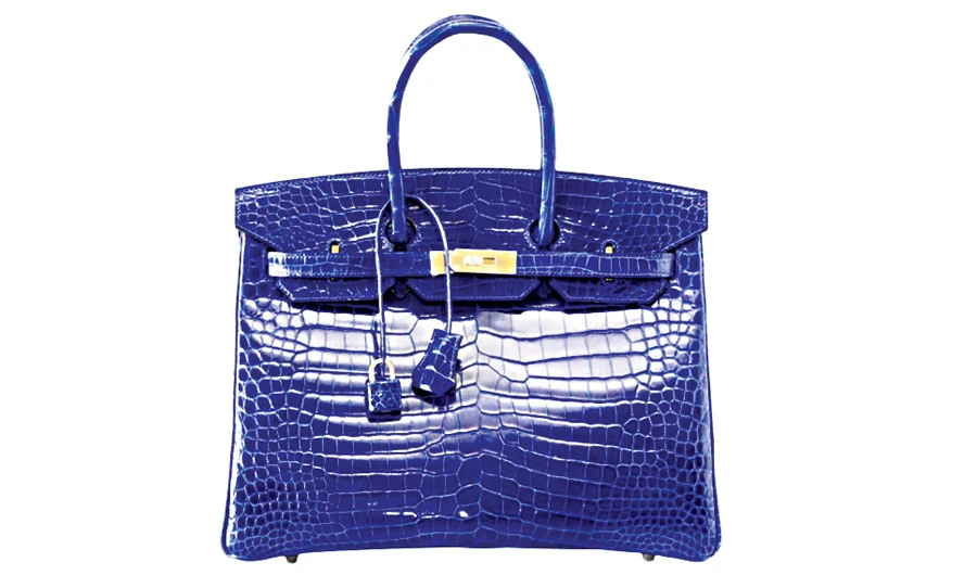 Knockoff handbag sales have grown through online stores.