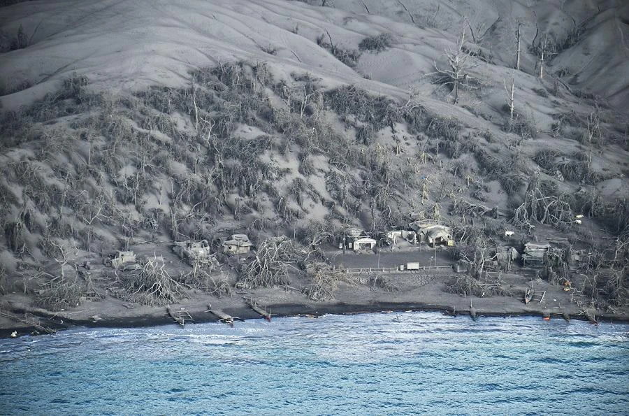 Filipinos return home after volcano threat eases
