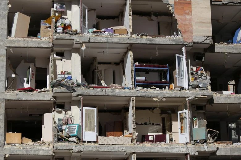 A damaged building is seen following an earthquake in Sarpol-e Zahab county in Kermanshah, Iran. (Reuters)