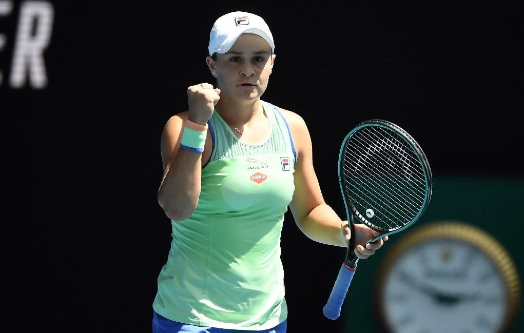 Australian Open: Top-ranked Ash Barty a step closer to ending Aussie drought