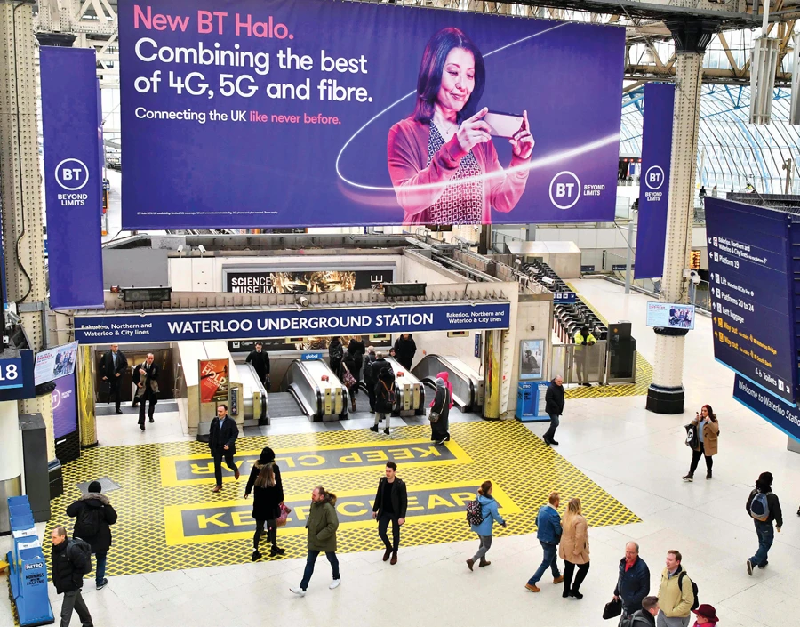 UK offers Huawei limited role in 5G networks