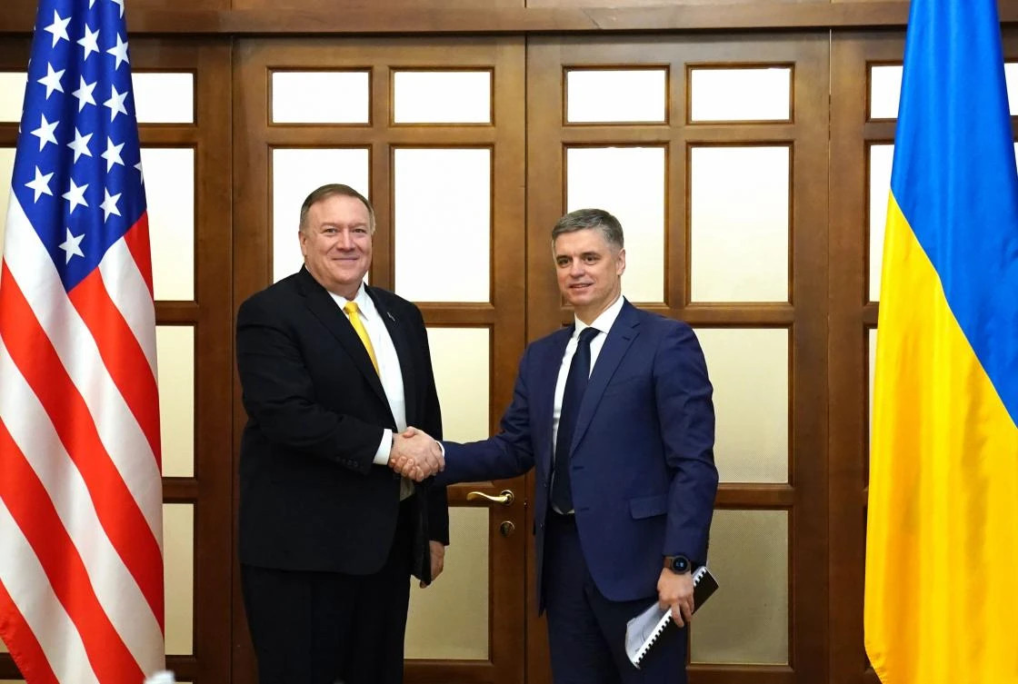 Pompeo visits Ukraine as Trump impeachment trial advances