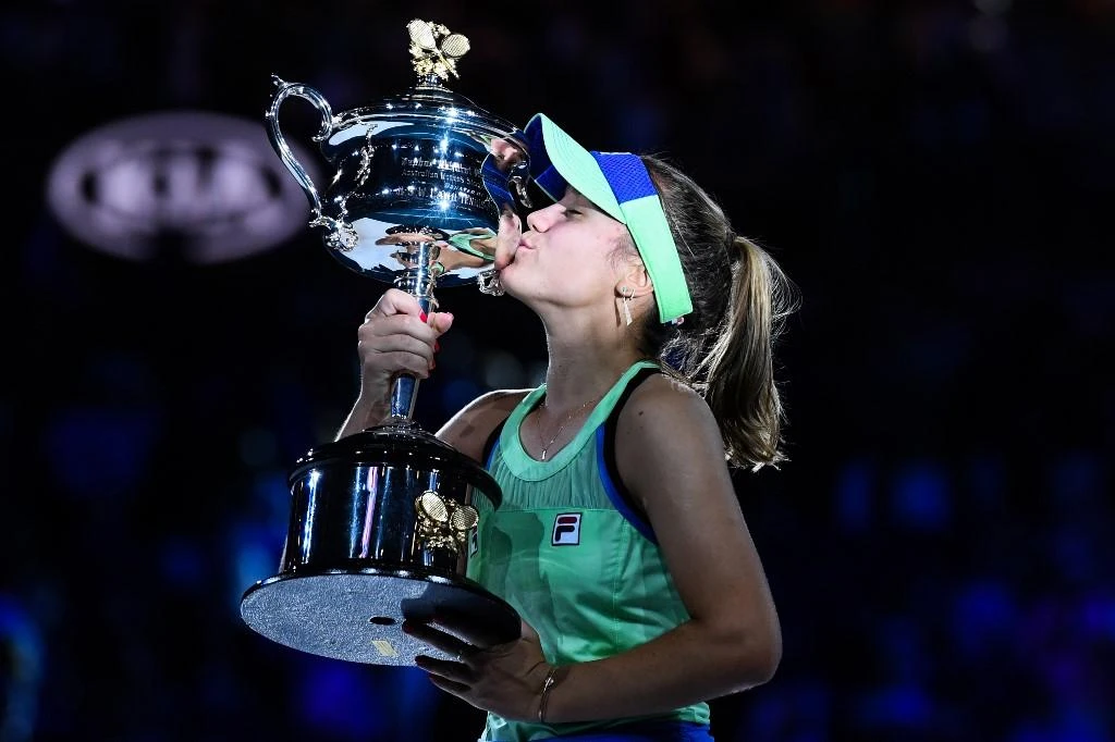 Surprise package Kenin stuns Muguruza to win Australian Open title