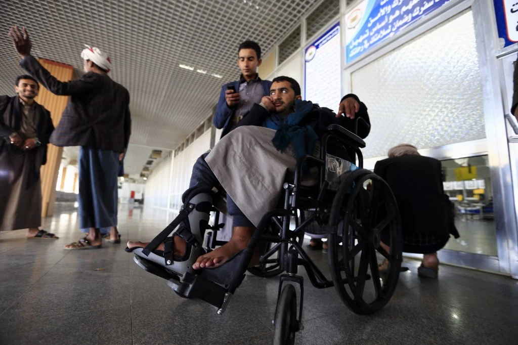 Patients, with chronic diseases which cannot be treated inside Yemen, will be airlifted by the UN chartered flights from Sanaa airport to hospitals in Cairo and Amman. (File/AFP)