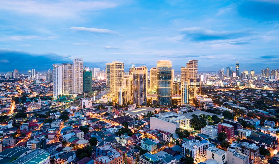 Both sides agreed to hold the talks after the Philippines imposed a ban on the deployment of its citizens to Kuwait on Jan. 15 after the death of a 26-year-old Filipino worker, Jeanelyn Villavende, who was killed by her employer last December. (Shutterstock)