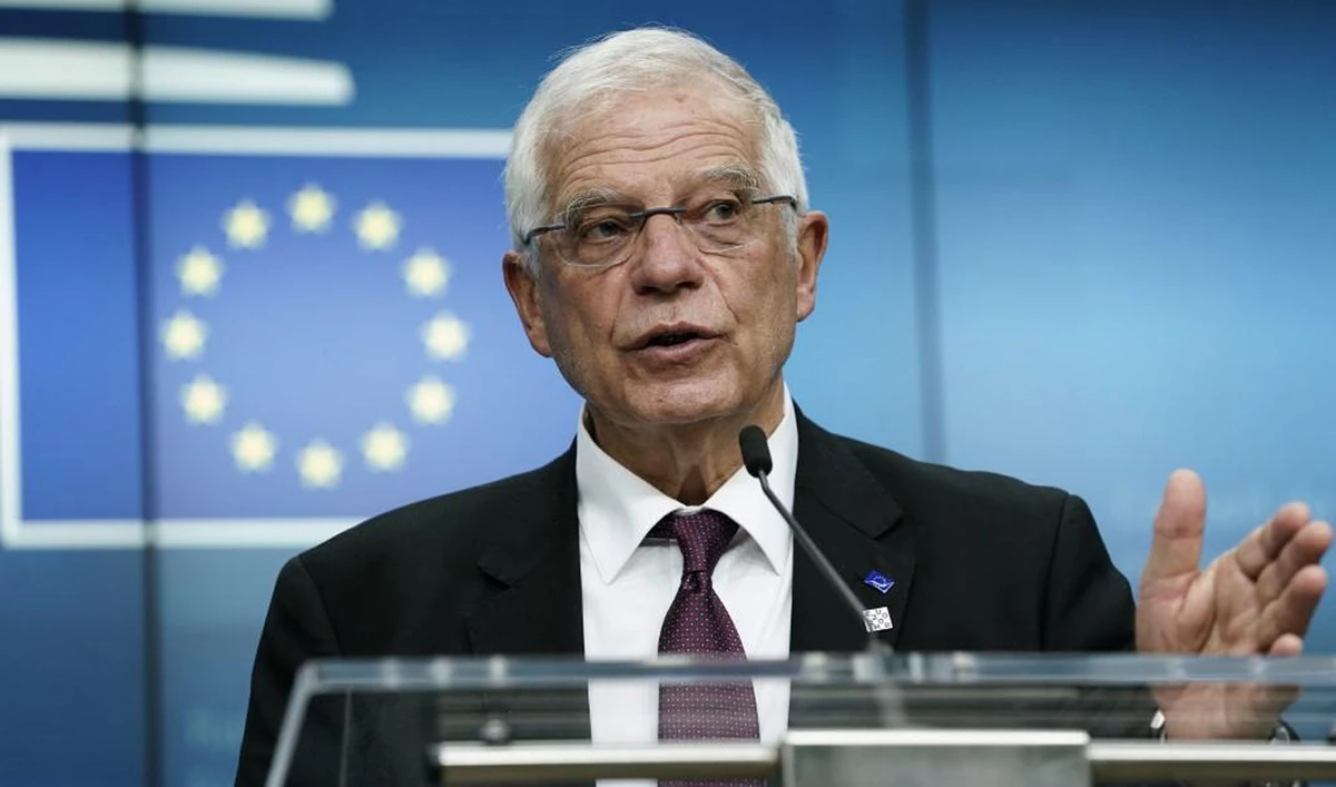 Top EU envoy talks to US on Iran trip, Mideast plan