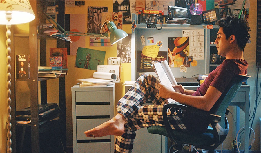 ‘Shams Al-Maaref’ (The Book of Sun) captures the spirit of a generation whose lives were transformed by the internet. (Photo/ Supplied)