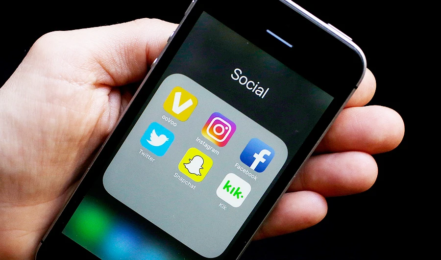 Cyber experts advise users to be cautious while using mobile apps
