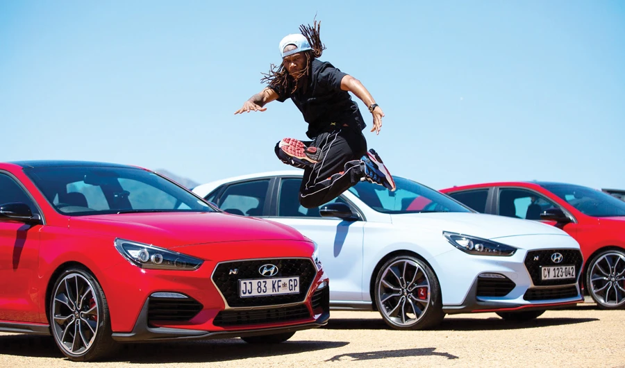 The i30 N, launched last week, has stylish 19-inch wheels with 235/35R19 Pirelli P-Zero high-performance tires and red brake callipers featuring the N-logo.