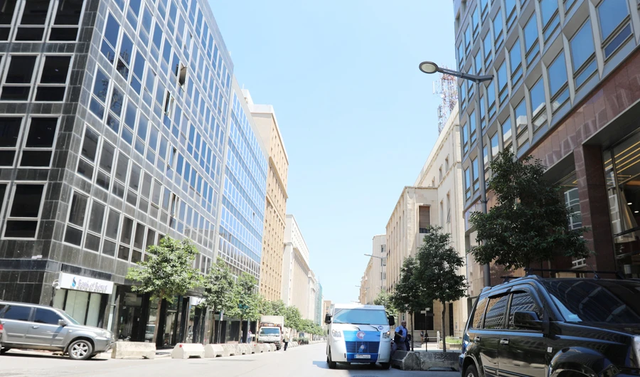 A general view shows a street hosting banks and financial institutions, known as Banks street, in Beirut Central District, Lebanon June 2, 2017. (REUTERS)