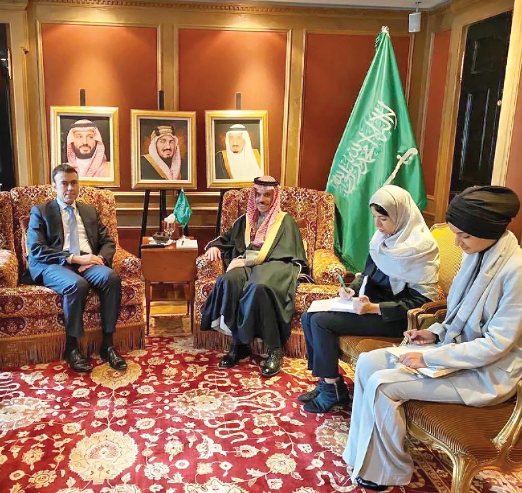 Saudi FM Prince Faisal bin Farhan meets Nils Schmid, spokesman for the Social Democratic Party for foreign affairs in the German Bundestag. (SPA)