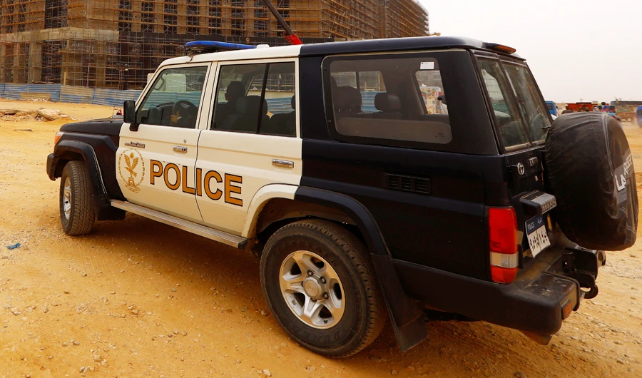 Egyptian police guard in front of the new government district in the New Administrative Capital (NAC) east of Cairo, Egypt May 2, 2019. (REUTERS)