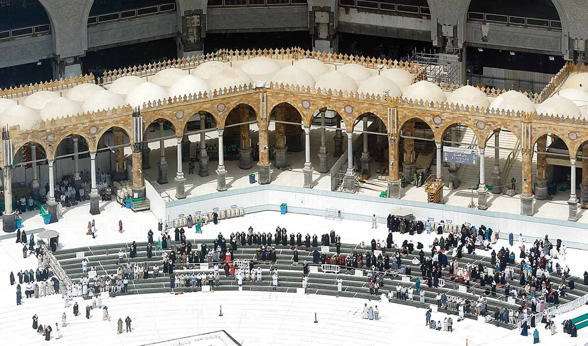 Saudi interior ministry imposes temporary ban on Umrah pilgrims from Kingdom over coronavirus fears