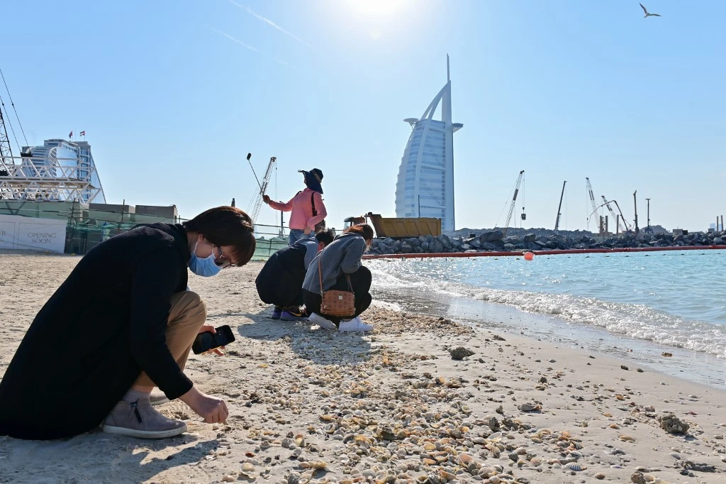 The UAE has suspended flights to and from China – the center of the coronavirus outbreak – to control its spread. (AFP)