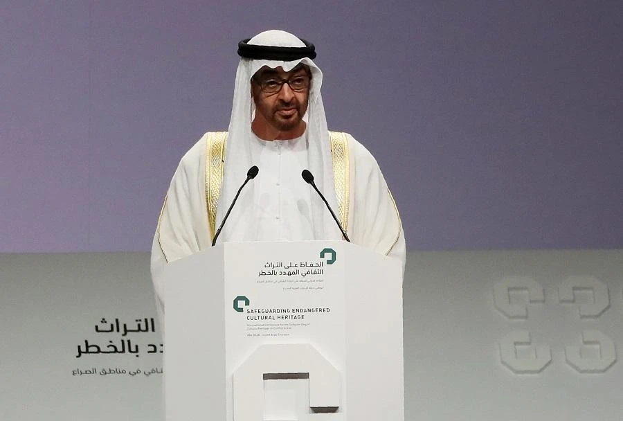 The crown prince of the oil-rich emirate of Abu Dhabi discussed cooperation in fighting the new coronavirus with US billionaire Bill Gates. (File/AFP)