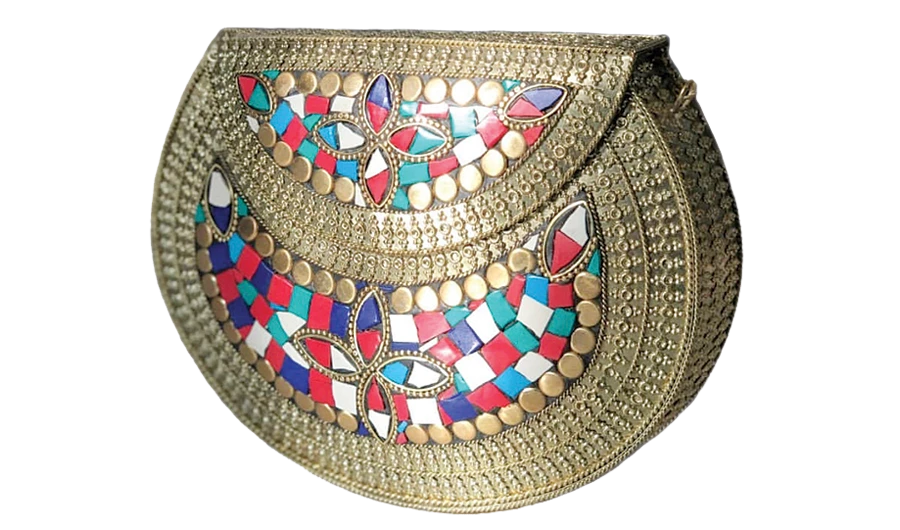 What We Are Buying Today: Vintage clutch purses