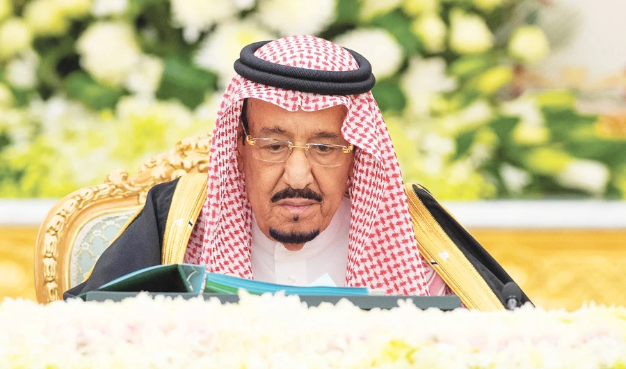 King Salman reviews latest domestic, regional and international issues at the weekly Cabinet session on Tuesday. (SPA)