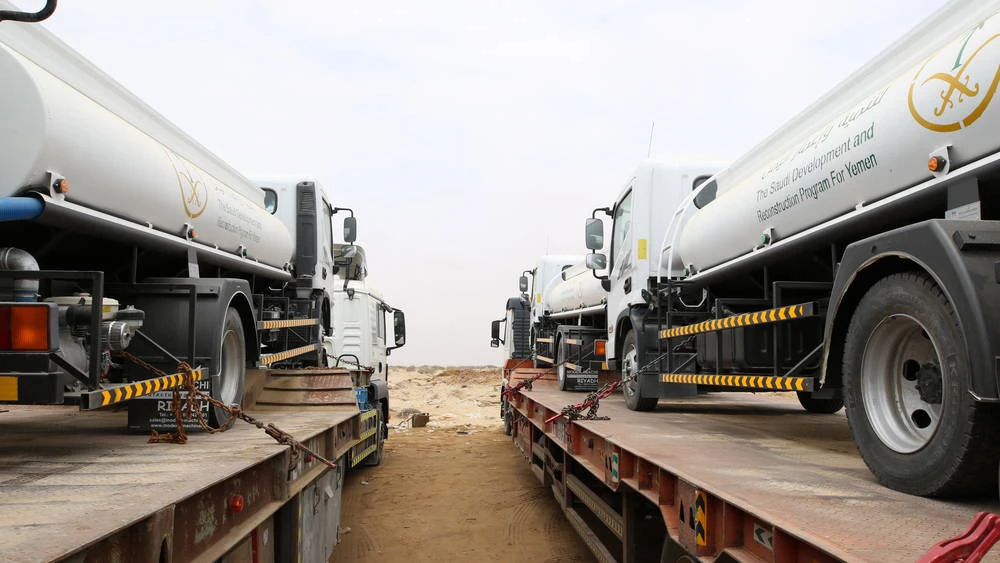 Water tankers being delivered by the Saudi Development and Reconstruction Program for Yemen (SDRPY) to remote provinces in Yemen. (SDRPY photo)