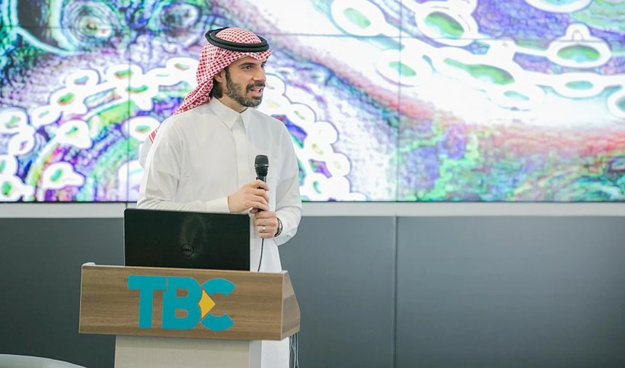 The lecture discussed protection from infection while performing workplace duties. (SPA)