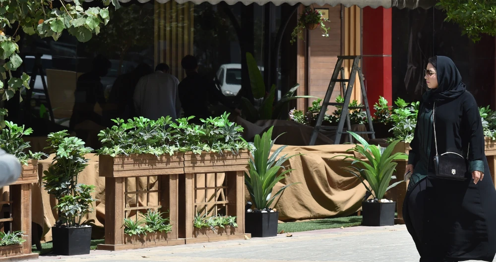 Saudi Arabia closed malls and restaurants as well as shops, coffee shops, parks and gardens. (AFP)