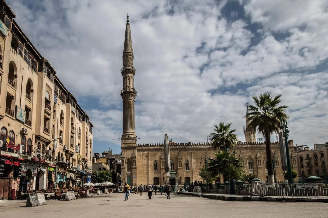 Egypt shuts mosques and churches over coronavirus fears