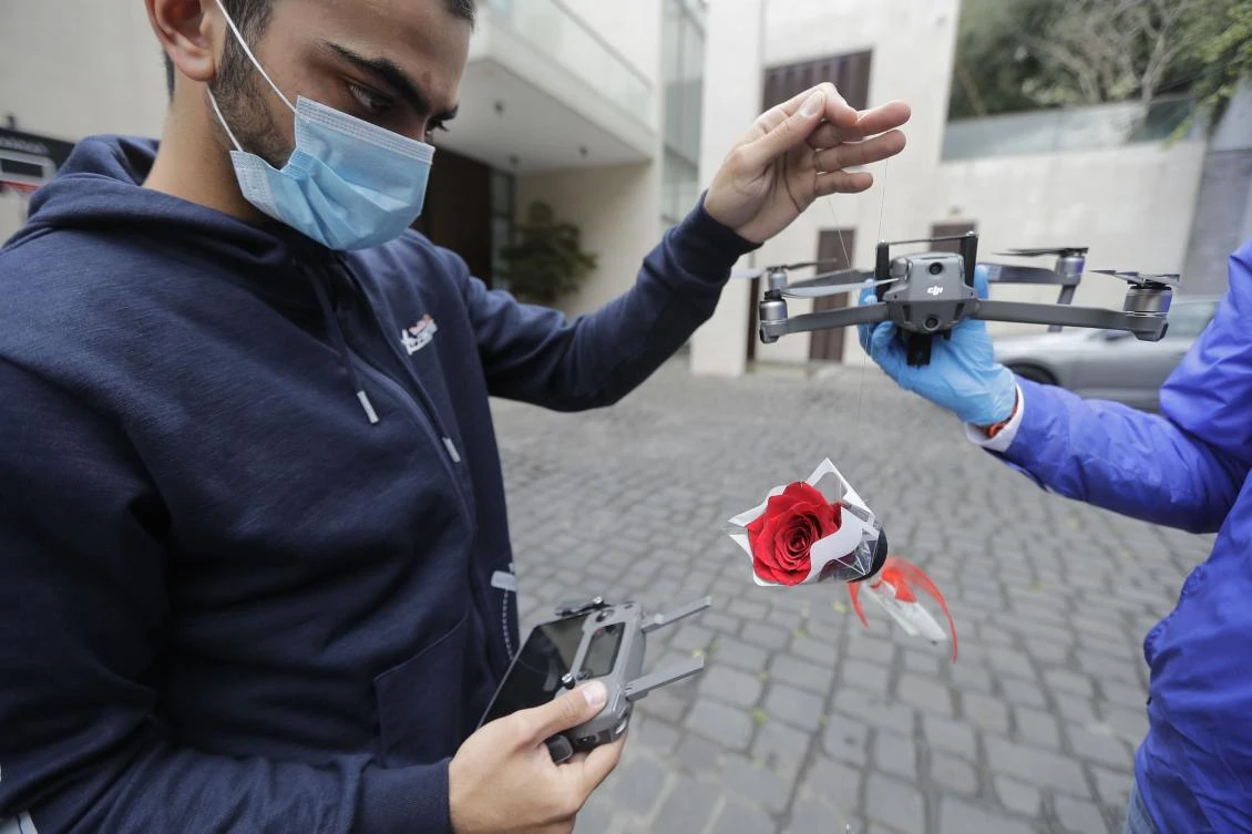 Flying roses: Drone fetes Lebanon mothers despite coronavirus