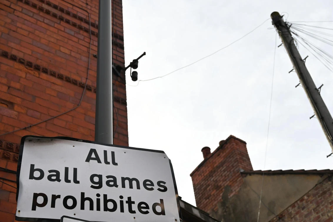 With all games cancelled in the UK to prevent the spread of the COVID-19 disease, English teams outside the lucrative Premier League are facing an unprecedented period of financial uncertainty. (AFP / PAUL ELLIS)